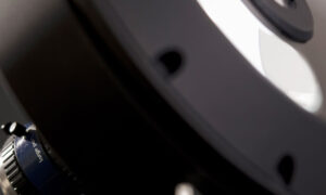 ペットボトルといった円筒容器の外面検査に最も適したレンズのご提案